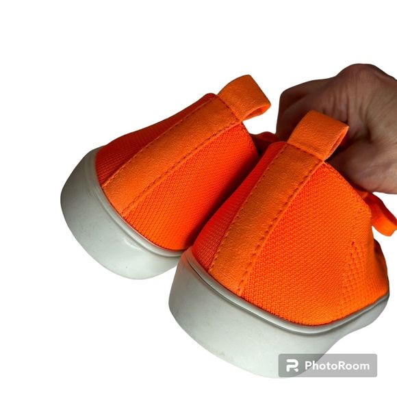 Marc Fisher knit neon orange sneakers Excellent! - Picture 4 of 9
